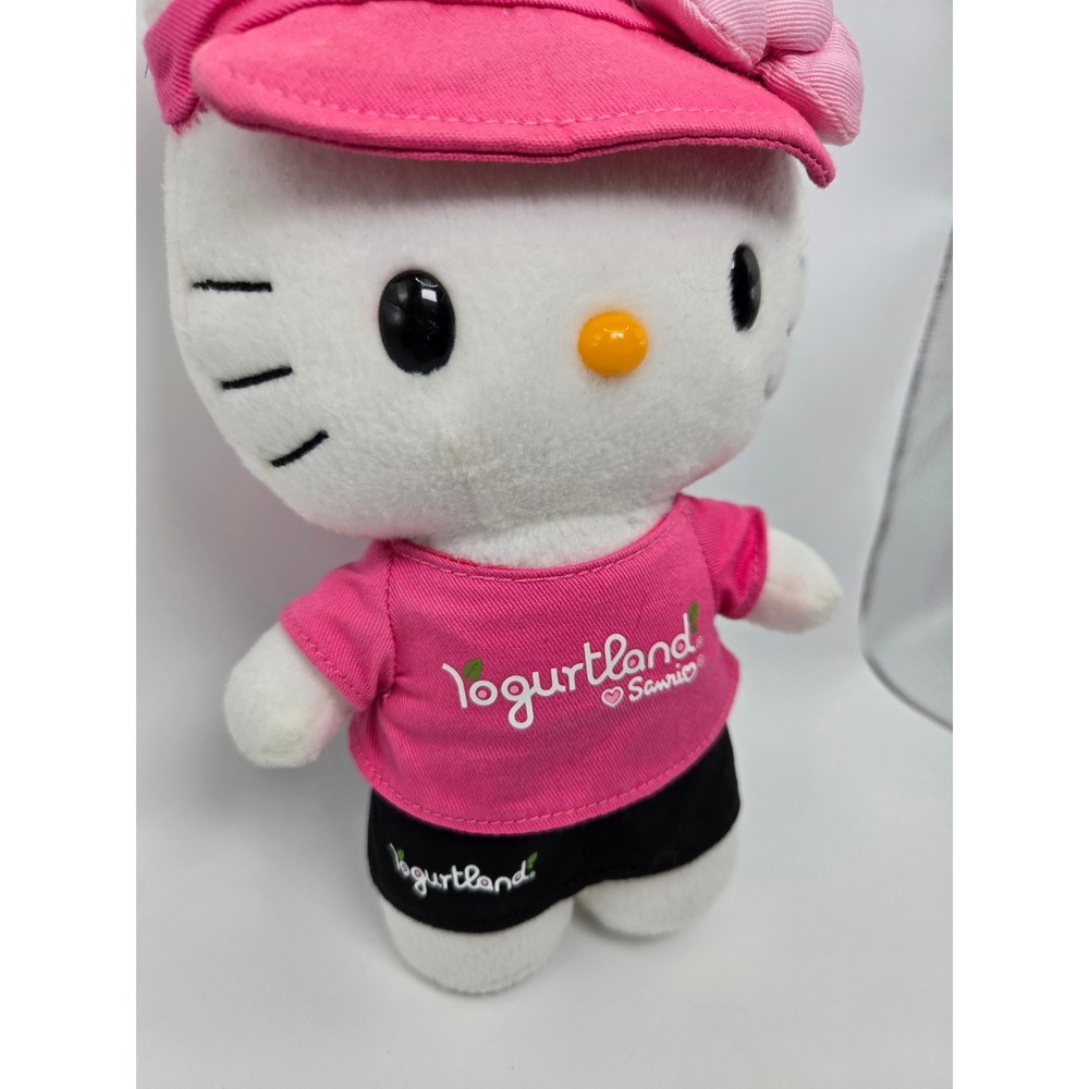 2012 Hello Kitty Sanrio x Yogurtland Collaboration Pink Plush Doll Sanrio 9" - Picture 2 of 5